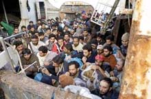 Migrant ship docks in Mauritania 