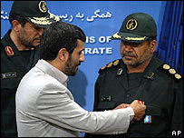 Iranians release British sailors 