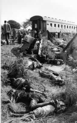 430 People Killed in Train and Plane Crashes in Mozambique and in The Taiwan Strait