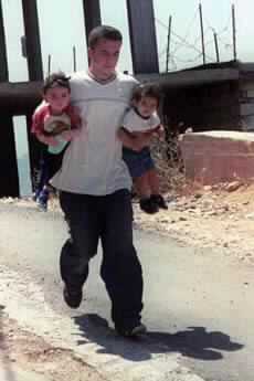 Israel Warplanes  Hit Hezbollah Positions