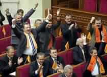 Ukrainian Rivals Begin EU-Backed Talks